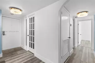 600 NE 36th St, Miami, FL 33137 - Photo 8