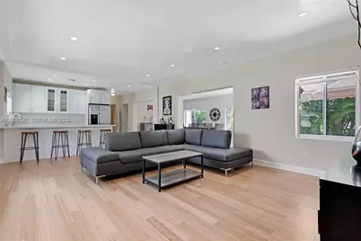 535 SW 39th Ave, Miami, FL 33134 - Photo 2