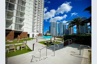 350 S Miami Ave #2215, Miami, FL 33130 - Photo 24