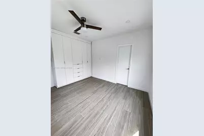 2855 Royal Palm Ave #4, Miami Beach, FL 33140 - Photo 8
