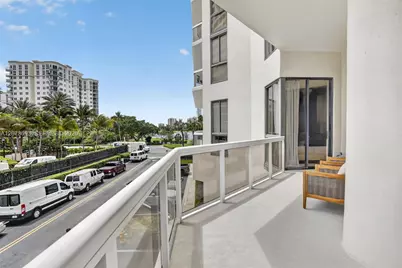 20185 E Country Club Dr #204, Aventura, FL 33180 - Photo 40