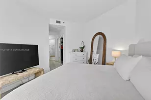 20185 E Country Club Dr, Aventura, FL 33180 - Photo 24
