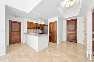 60 Edgewater Dr, Coral Gables, FL 33133 - Photo 4