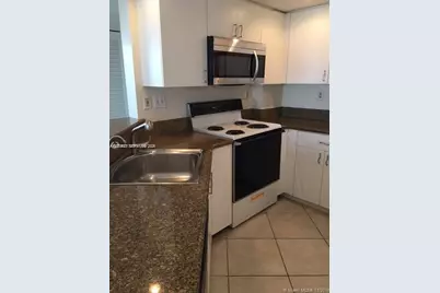 2351 Douglas Rd #909, Miami, FL 33145 - Photo 4