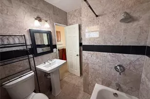 326 NE 6th St, Hallandale Beach, FL 33009 - Photo 12