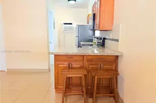 326 NE 6th St, Hallandale Beach, FL 33009 - Photo 6