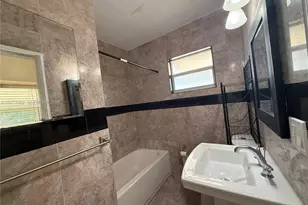326 NE 6th St, Hallandale Beach, FL 33009 - Photo 10
