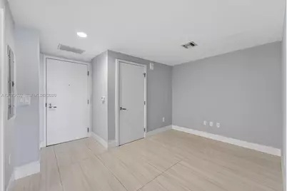 16385 Biscayne Blvd #2920, North Miami Beach, FL 33160 - Photo 24