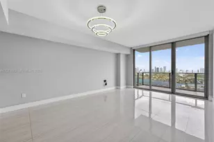 16385 Biscayne Blvd, North Miami Beach, FL 33160 - Photo 8