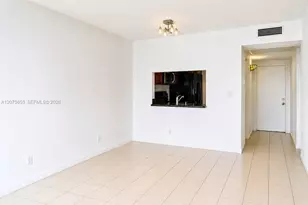 9230 Lagoon Pl, Davie, FL 33324 - Photo 4