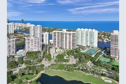 20281 E Country Club Dr #404, Aventura, FL 33180 - Photo 1