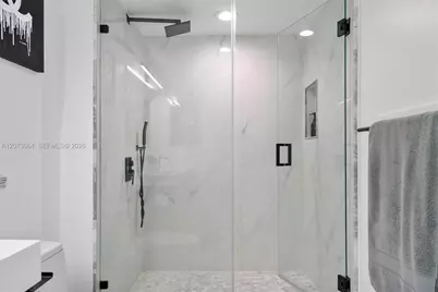 41 SE 5th St #1111, Miami, FL 33131 - Photo 26