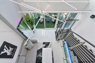 41 SE 5th St, Miami, FL 33131 - Photo 8