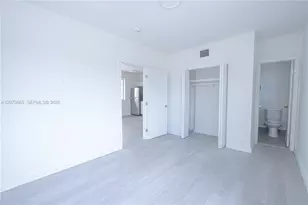 423 NE 71st St, Miami, FL 33138 - Photo 8