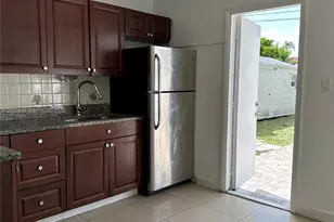 6432 Flagler St, Hollywood, FL 33023 - Photo 6