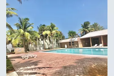 411 Executive Center Dr #203, West Palm Beach, FL 33401 - Photo 18