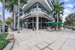 121 NE 34th St, Miami, FL 33137 - Photo 14