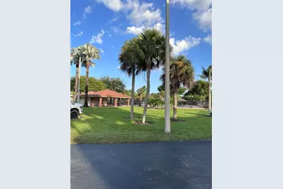 14359 Kendale Lakes Cir, Miami, FL 33183 - Photo 12