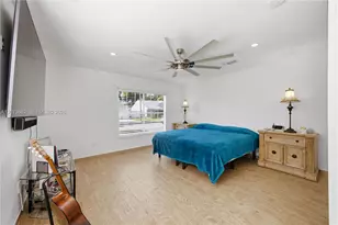 8635 SW 15th St, Pembroke Pines, FL 33025 - Photo 16