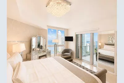 300 S Biscayne Blvd #T-2910, Miami, FL 33131 - Photo 12