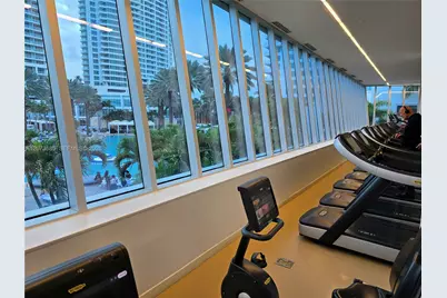 4401 Collins Ave #1401, Miami Beach, FL 33140 - Photo 20