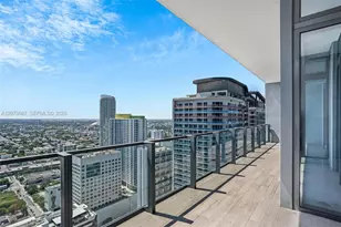 88 SW 7th St, Miami, FL 33130 - Photo 4