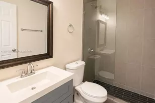 4601 NW 9th Dr, Plantation, FL 33317 - Photo 18