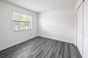 9730 Hammocks Blvd, Miami, FL 33196 - Photo 14
