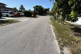 5530 E 6th Ave, Hialeah, FL 33013 - Photo 12