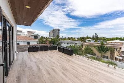 5601 N Ocean Dr, Hollywood, FL 33019 - Photo 52