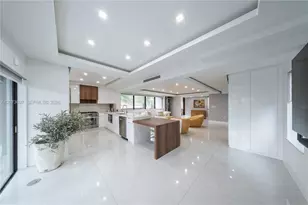 5601 N Ocean Dr, Hollywood, FL 33019 - Photo 10