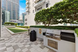 1010 Brickell Ave, Miami, FL 33131 - Photo 30