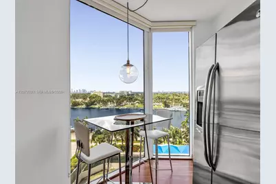 4779 Collins Ave #1005, Miami Beach, FL 33140 - Photo 8