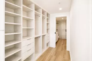5601 Collins Ave, Miami Beach, FL 33140 - Photo 4