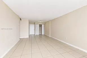 9360 Fontainebleau Blvd, Miami, FL 33172 - Photo 2