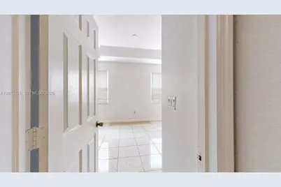 2929 SE 2nd St #7, Homestead, FL 33033 - Photo 10