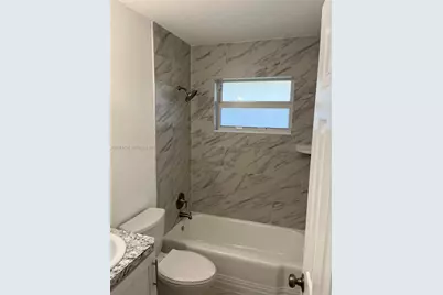 330 NE 7th St #330, Pompano Beach, FL 33060 - Photo 4