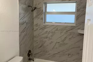 330 NE 7th St, Pompano Beach, FL 33060 - Photo 4