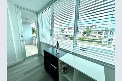 8233 Harding Ave #204, Miami Beach, FL 33141 - Photo 18
