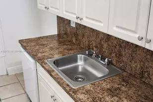 11110 SW 196th St, Cutler Bay, FL 33157 - Photo 22