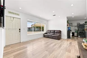 681 W 55th Pl, Hialeah, FL 33012 - Photo 4