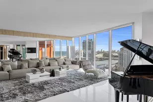 300 South Pointe Dr, Miami Beach, FL 33139 - Photo 2