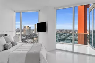 300 South Pointe Dr, Miami Beach, FL 33139 - Photo 18