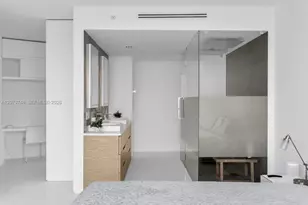 300 South Pointe Dr, Miami Beach, FL 33139 - Photo 20