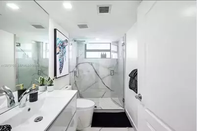 1200 Brickell Bay Dr #4101, Miami, FL 33131 - Photo 12