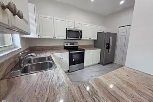 12822 SW 135th St, Miami, FL 33186 - Photo 4
