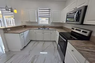 12822 SW 135th St, Miami, FL 33186 - Photo 2