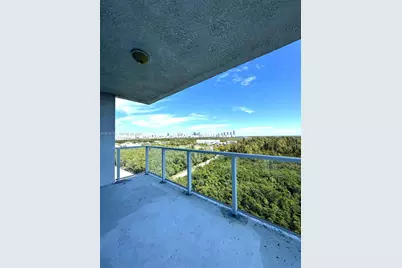 15051 Royal Oaks Ln #1403, North Miami, FL 33181 - Photo 12