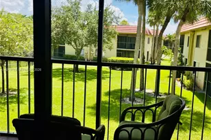 307 Lakeview Dr, Weston, FL 33326 - Photo 10