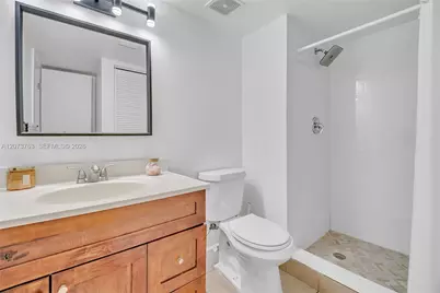 307 Lakeview Dr #202, Weston, FL 33326 - Photo 20